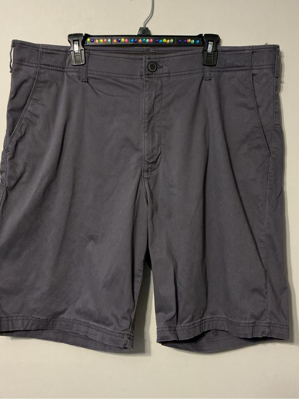 Lee Men's Flat-Front Shorts in Charcoal Gray